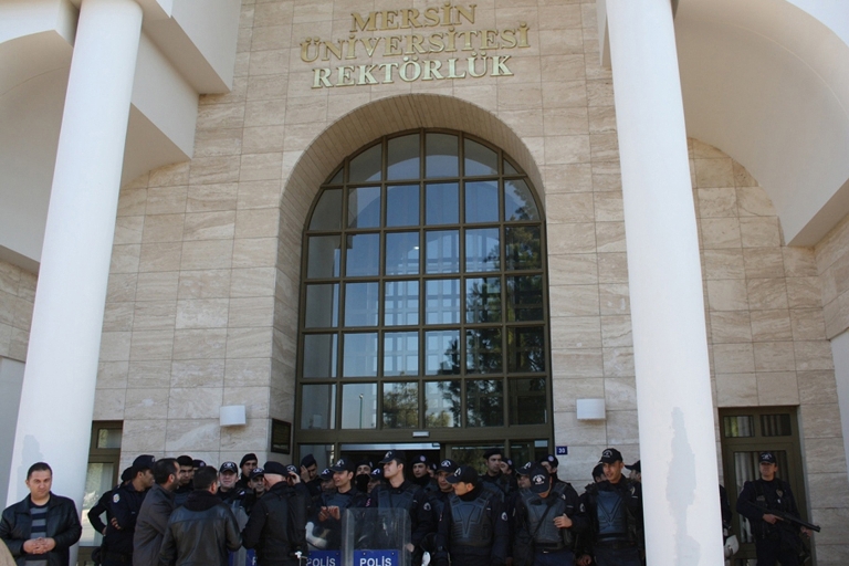 Mersin’de 20 akademisyen hakkında idari soruşturma