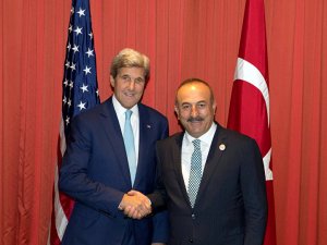 Çavuşoğlu ve Kerry Suriye’yi konuştu