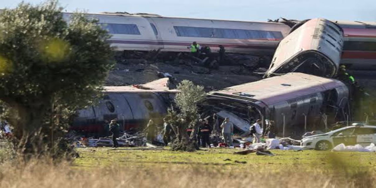 İspanya'daki tren kazasında: Can kaybı artıyor