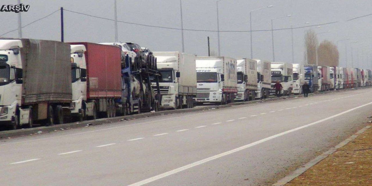 Tır şoförlerinin Schengen vizesi sorunları için diplomatik girişimler sürüyor