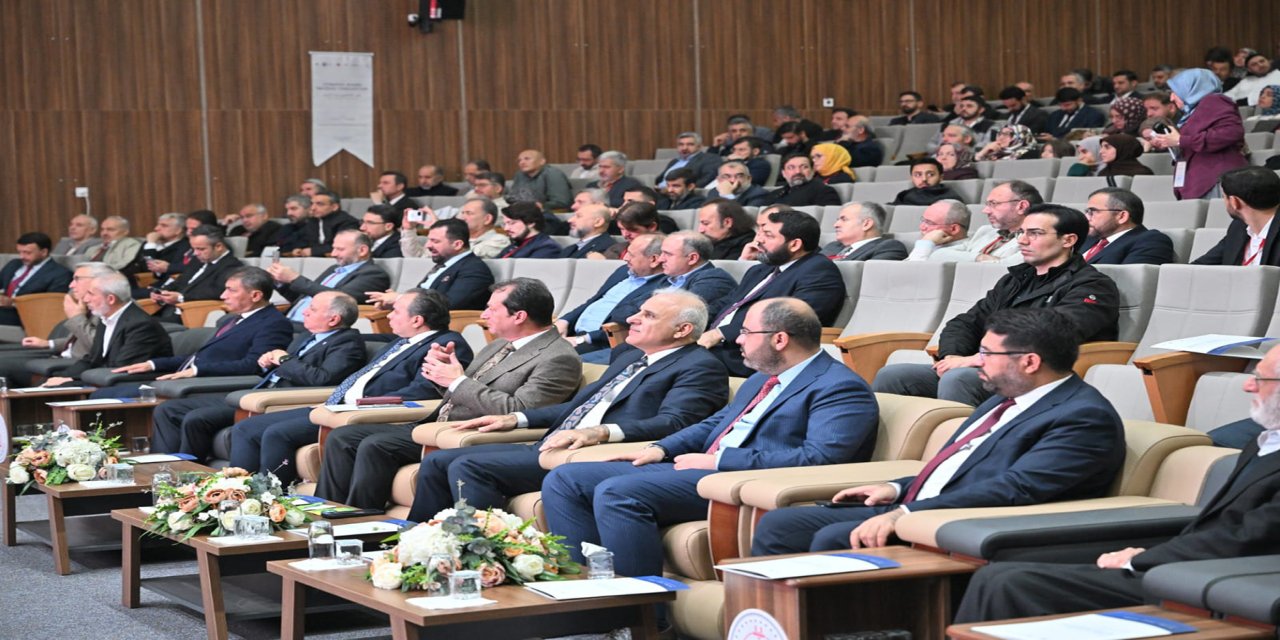 Üç gün sürecek hadis çalıştayı Diyarbakır’da başladı
