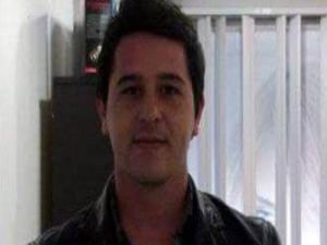 Oğlunu yatağında ölü buldu