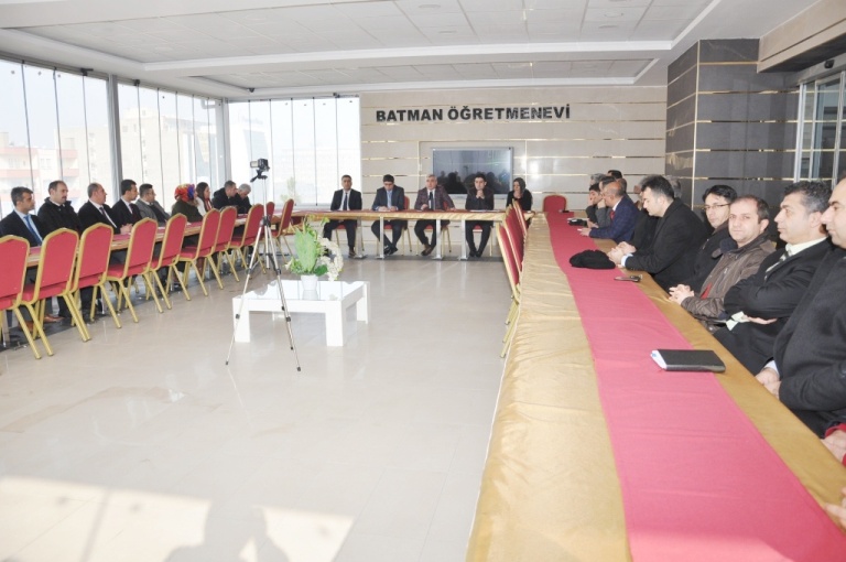 Aslan; “Eğitimde çıtayı yükseltme derdimiz olmalı”