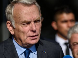 Fransa Dışişleri Bakanı Ayrault: Türkiye bir numaralı ülke