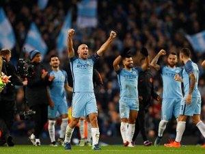 İlkay attı Manchester City, Barcelona'yı yendi