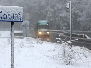 Bolu'da kar etkisini gösterdi