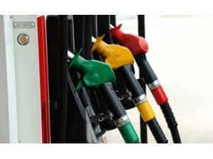 Benzine 36 motorine 34 kuruş zam yapıldı