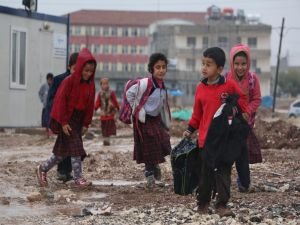 Okul yolu yapılsın artık!