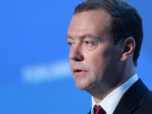 Medvedev: Enflasyon oranı öngörülenden düşük olacak