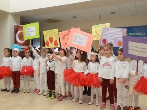 Antalya Büyükşehir’in minikleri Kızılay Haftasını kutladı