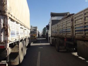 İpek Yolu trafiğe çift yönlü kapatıldı!