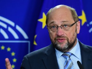 Schulz'dan Türkiye'ye idam cezasını tehditi