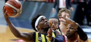 Fenerbahçe, ezeli rakibi Galatasaray'ı ezip geçti