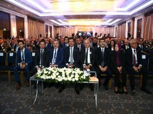 TİM İhracat Zirvesi 2016, beklentinin üç katı katılımcı ile başladı