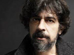 Okan Bayülgen özür diledi