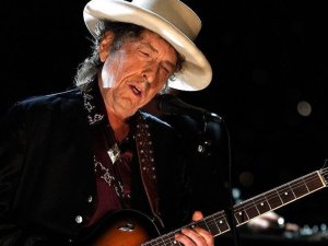 Bob Dylan, Nobel’le ilgili son kararını verdi