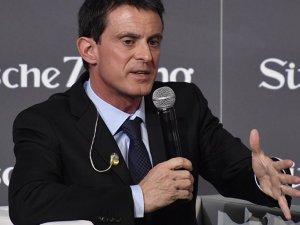 Valls: Avrupa ölebilir, halkın öfkesine kulak vermeliyiz