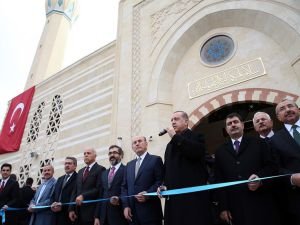 Cumhurbaşkanı Erdoğan, Fatma Fitnat Hanım Camii’nin açılış törenine katıldı