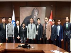 Çinli gazetecilere FETÖ anlatıldı