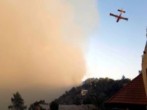 Siyonist işgalciler Gazze'ye hava saldırısı düzenledi