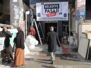 Van Tarihi Belediye Pasajı esnafı  sevinçli haberi aldı