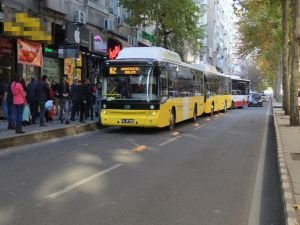 Diyarbakırlılar kadınlara özel otobüs istiyor!