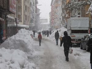 Muş Belediyesi'nin kar ile imtihanı