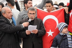 Mardin’deki Suriyeliler Halep katliamını kınadı