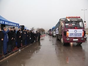 Gaziantep’ten Halep' e 5 kamyon yardım