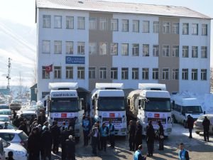 Bitlis'ten Halep'e Yardım TIR'ları