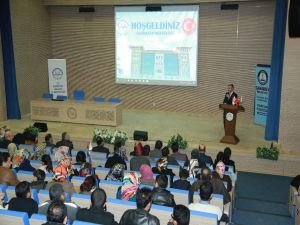 Öğrencilere umre semineri