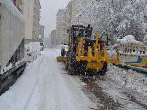 Muş’ta 363 köy yolu ulaşıma kapalı