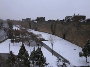 Diyarbakır beyaz örtüye büründü