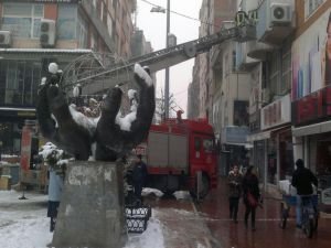 Sigara izmariti yangına neden oldu