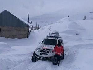 Bingöl’de helikopter ve paletli ambulanslar hastalar kurtarılıyor