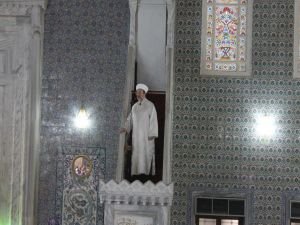 DİB Başkanı Görmez Cuma namazını kıldırdı