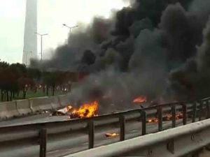 İstanbul'da helikopter düştü