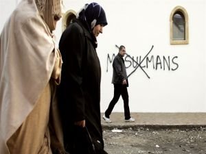 Yuh olsun size! Avrupa'dan  skandal başörtüsü yasağı kararı