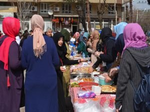 İHL öğrencilerinden Afrika yararına kermes