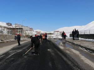 Başbakan gelecek diye tahrip yollar onarılıyor