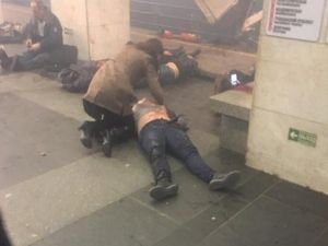 St. Petersburg metrosunda patlama!
