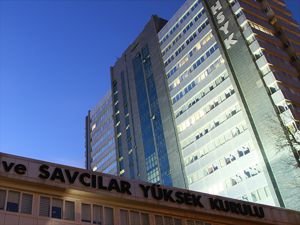 780 hakim ve savcının görev yeri değişti