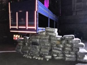 Diyarbakır’da 2 ton 600 kilo uyuşturucu yakalandı