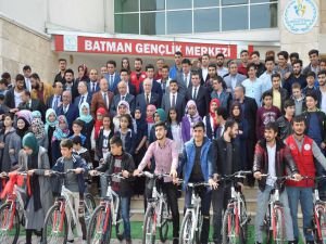 Hamidi: Gençlerimiz Emin Ellerde