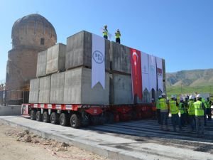 650 yıllık Zeynel Bey Türbesi'nin taşınması ertelendi