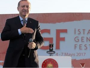 Erdoğan'dan Gençlere Uyarı! Oyuna gelmeyin, fitne üretiyorlar