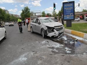 Diyarbakır'da trafik kazası: 5 yaralı