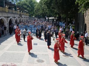 7 asırlık çarşıda hedef 40 milyon liralık satış