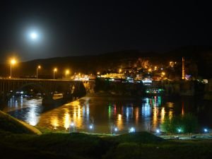 Antik kent Hasankeyf'te kartpostallık gece manzaraları!