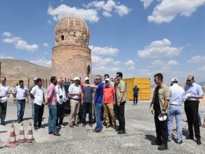 Vali Deniz, Hasankeyf’te incelemelerde bulundu